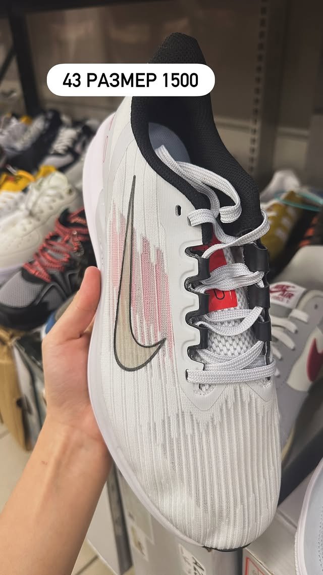 Nike кроссовки, размер 43, белые